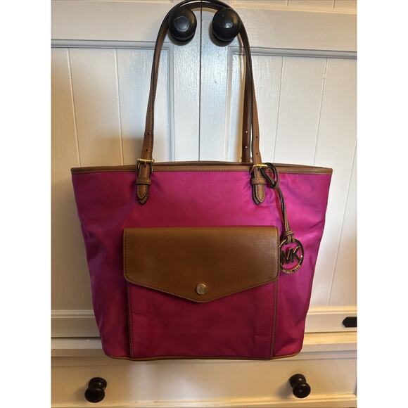 Michael Kors Fuchsia Nylon Tote Crossover - Picture 1 of 16